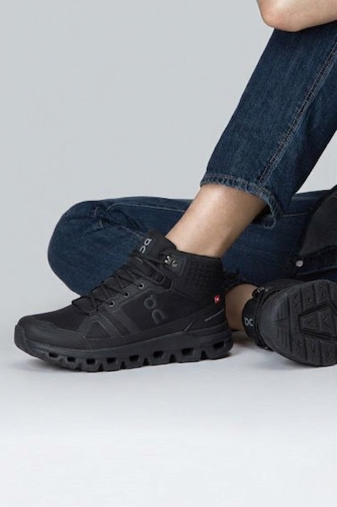 BOTA ON CLOUD ON7