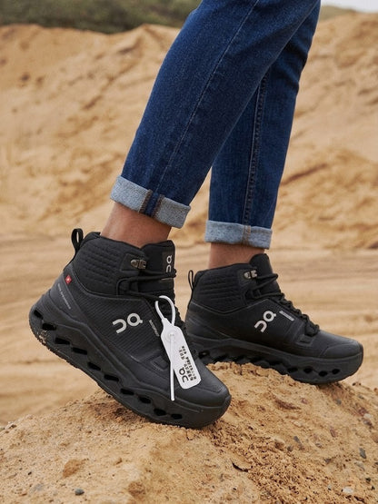 BOTA ON CLOUD ON7